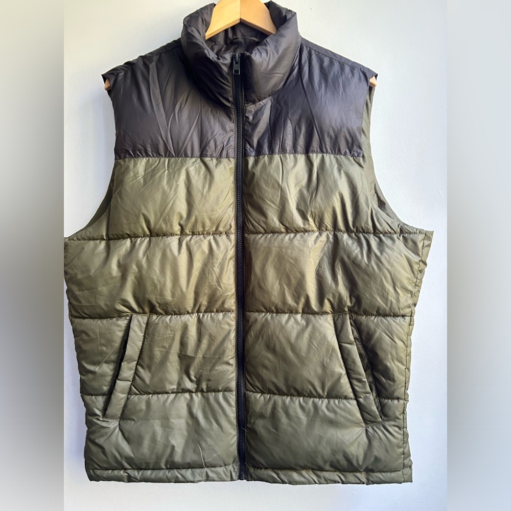 JACK & JONES mens size large two tone puffer vest